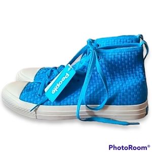 NWT People the Phillips High Top Blue Sneakers